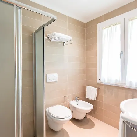 Ombrosa Hotel 3*