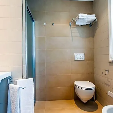Ombrosa Hotel 3*