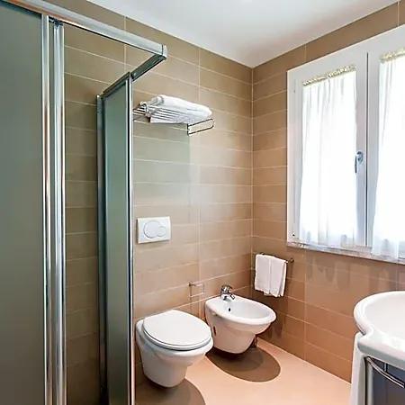 Ombrosa Hotel